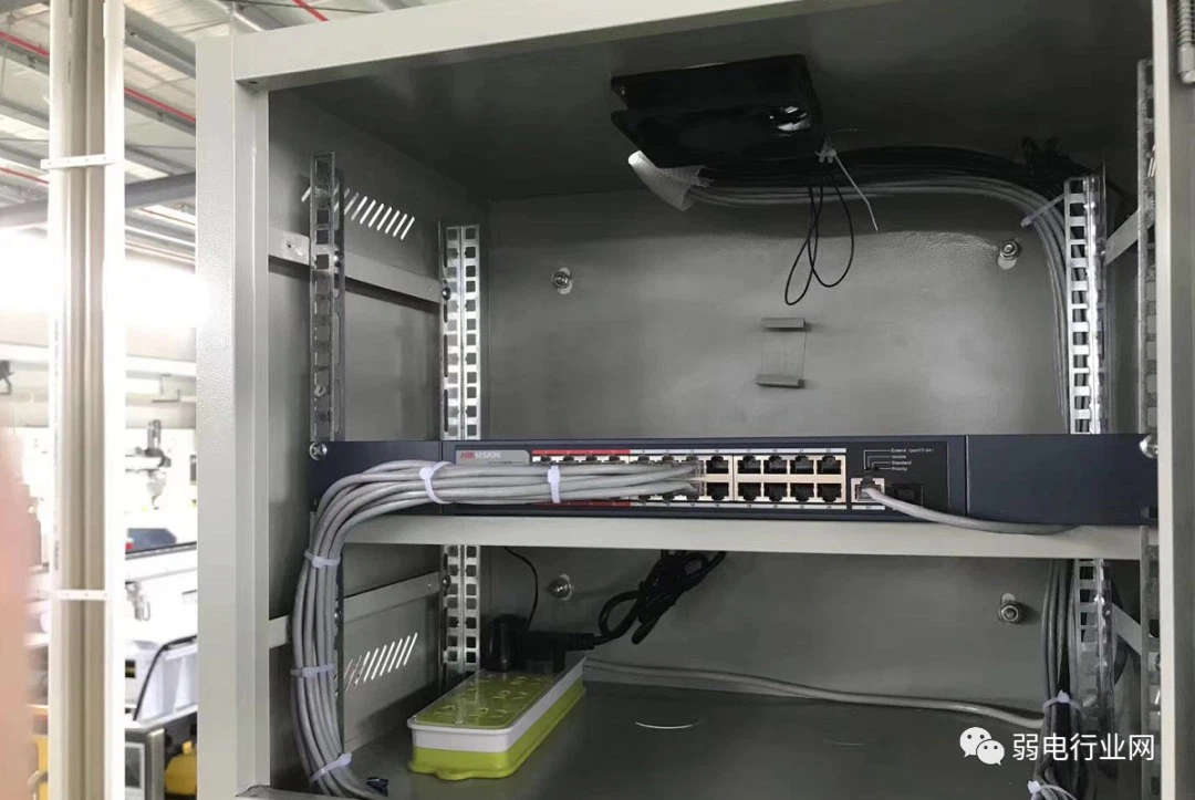 ound the uplink cable connecting the department to the aggregation switch, connected the laptop, and tested, which showed normal access, indicating the uplink cable to the aggregation switch was fine. ound the uplink cable connecting the department to the aggregation switch, connected the laptop, and tested, which showed normal access, indicating the uplink cable to the aggregation switch was fine.